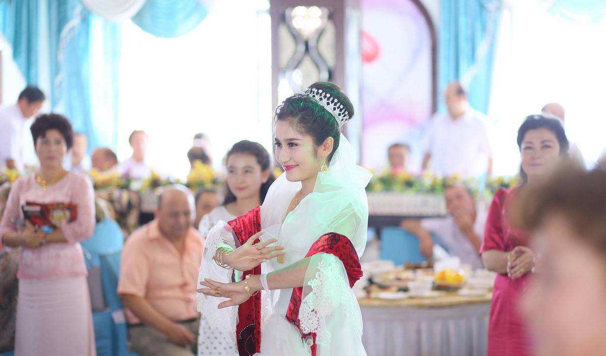 从现代中国婚礼想到中国文化断层